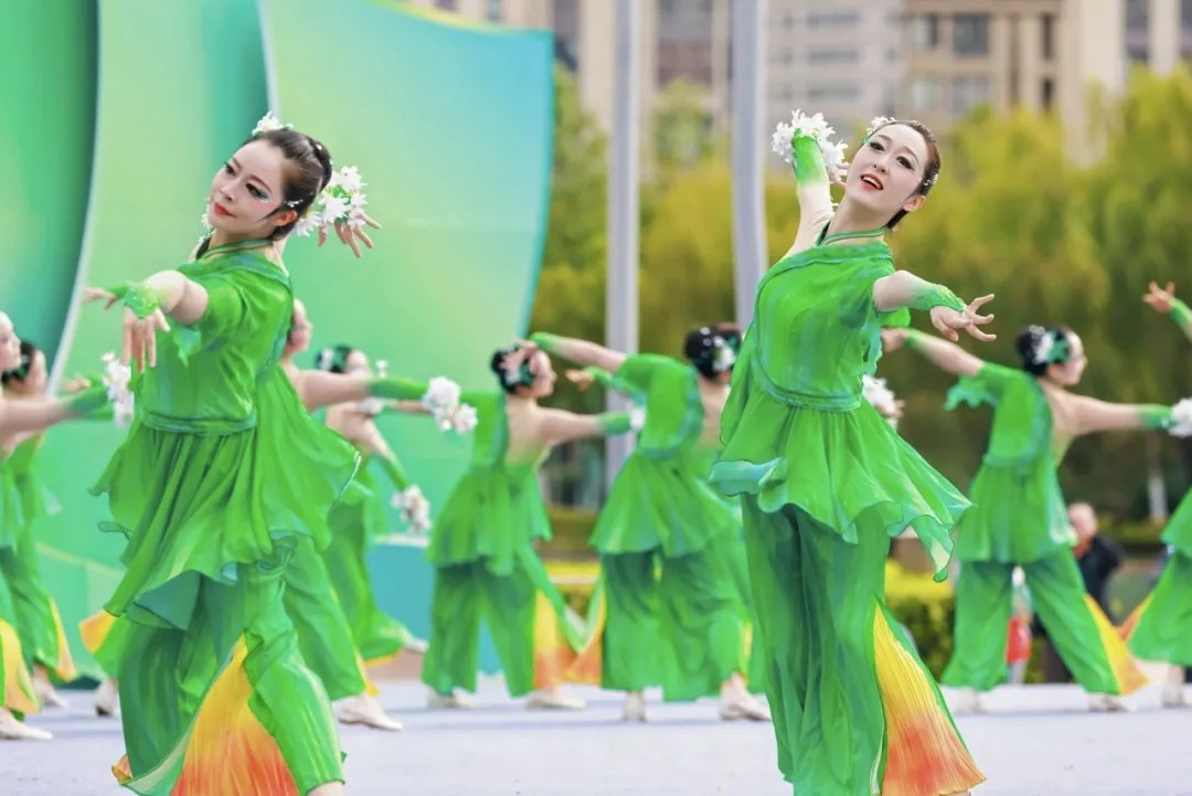 1761702097775786.jpg 12.jpg