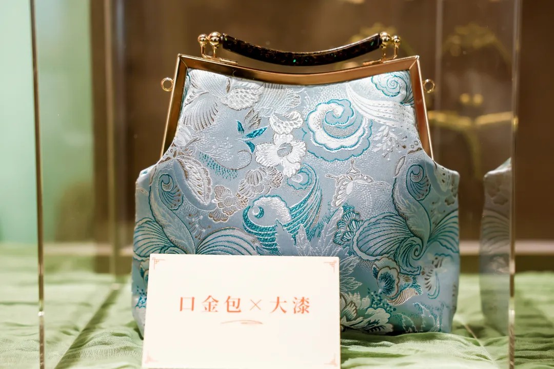 1766472169132651.jpg 2.jpg